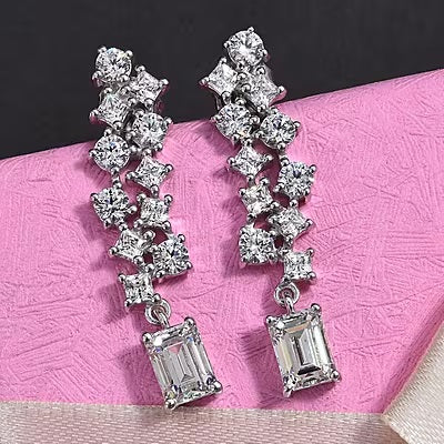 Distinctive Swarovski Dangle Earrings