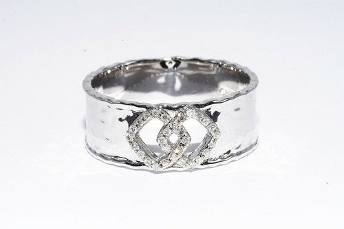 Silver Band Ring With Diamond Decoration
